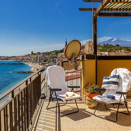 Acquamarina Giardini-Naxos